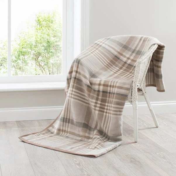 Super Soft Plaid Check Natural Throw 4 Super Soft Plaid Check Natural Throw - Image 2