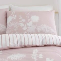 Catherine Lansfield Meadow Sweet Floral Reversible Duvet Cover And Pillowcase Set 39 Catherine Lansfield Meadow Sweet Floral Reversible Duvet Cover And Pillowcase Set -furn Sale Store 30771729 alt01