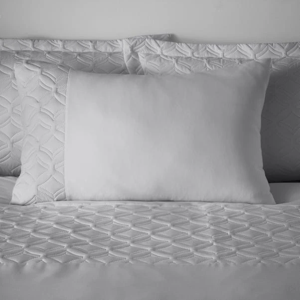 Skyler Duvet Cover And Pillowcase Set 17 Skyler Duvet Cover And Pillowcase Set - Image 15