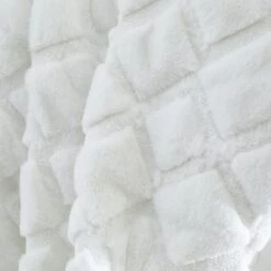 Catherine Lansfield Cosy Diamond 130cm X 170cm Throw -furn Sale Store 30812043 alt02