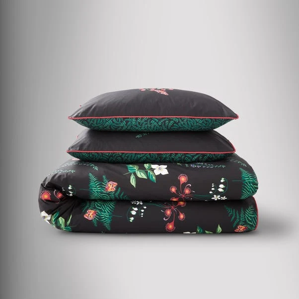 Moorland Flora Black Duvet Cover And Pillowcase Set 10 Moorland Flora Black Duvet Cover And Pillowcase Set - Image 8