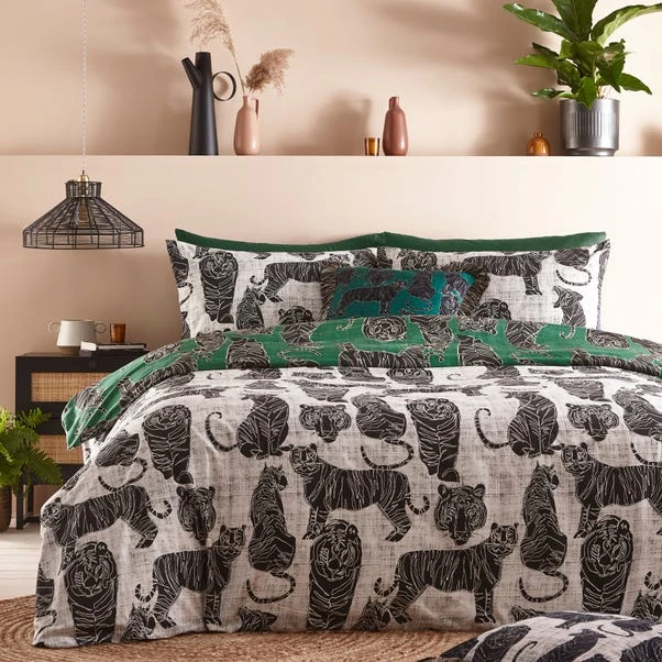 Furn. Wildcat Duvet Cover And Pillowcase Set Jungle Green 14 Furn. Wildcat Duvet Cover And Pillowcase Set Jungle Green - Image 12