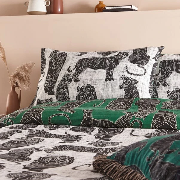 Furn. Wildcat Duvet Cover And Pillowcase Set Jungle Green 17 Furn. Wildcat Duvet Cover And Pillowcase Set Jungle Green - Image 15