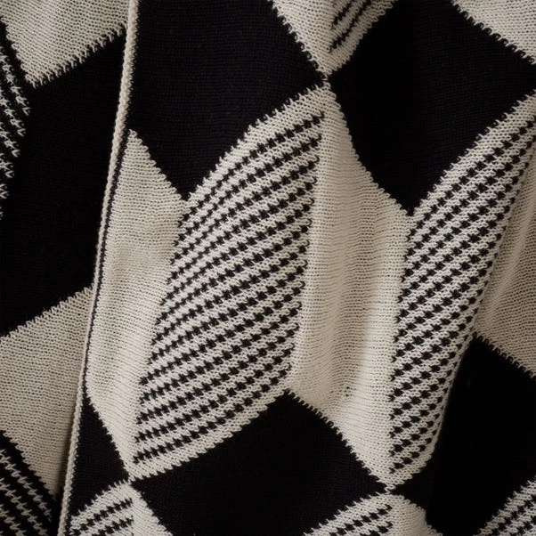 Style Sisters Knitted Cube Throw 4 Style Sisters Knitted Cube Throw - Image 2