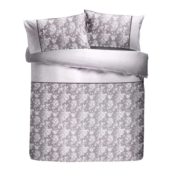 Dreams And Drapes Woven Jasmine Duvet Cover And Pillowcase Set 4 Dreams And Drapes Woven Jasmine Duvet Cover And Pillowcase Set - Image 2