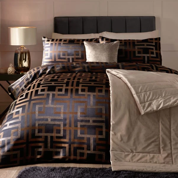 Soiree Bardon Black Duvet Cover And Pillowcase Set 10 Soiree Bardon Black Duvet Cover And Pillowcase Set - Image 8