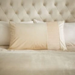 Liliana Pleated Luxury Velvet Duvet Cover And Pillowcase Set -furn Sale Store 30901214 alt01