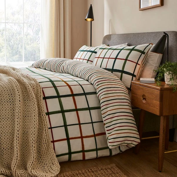 Woodland Check Fleece Duvet Cover And Pillowcase Set 10 Woodland Check Fleece Duvet Cover And Pillowcase Set - Image 8