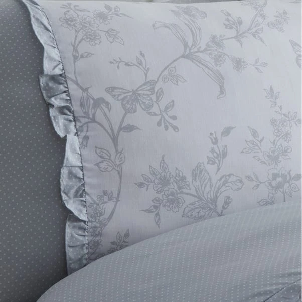 Dreams And Drapes Decorative Kristen Fill Duvet Cover And Pillowcase Set 5 Dreams And Drapes Decorative Kristen Fill Duvet Cover And Pillowcase Set - Image 3
