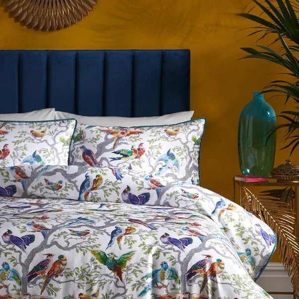 Laurence Llewelyn-Bowen Birdity 200 Thread Count Cotton Duvet Cover And Pillowcase Set 4 Laurence Llewelyn-Bowen Birdity 200 Thread Count Cotton Duvet Cover And Pillowcase Set - Image 2