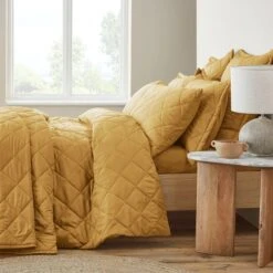 Helston Bedspread -furn Sale Store 30926100 alt07