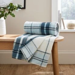 Printed Check Fleece Throw