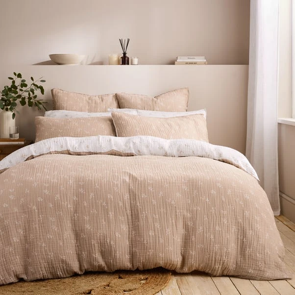 Cotton Muslin Sprig Floral Duvet Cover & Pillowcase Set 5 Cotton Muslin Sprig Floral Duvet Cover & Pillowcase Set - Image 3