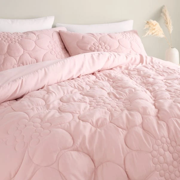 Hansley Floral Quilted Duvet Cover And Pillowcase Set 11 Hansley Floral Quilted Duvet Cover And Pillowcase Set - Image 9