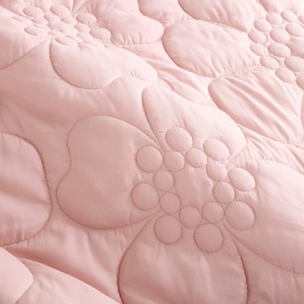 Hansley Floral Quilted Duvet Cover And Pillowcase Set 12 Hansley Floral Quilted Duvet Cover And Pillowcase Set - Image 10