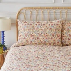 Hannah Retro Ditsy 100% Cotton Duvet Cover And Pillowcase Set 39 Hannah Retro Ditsy 100% Cotton Duvet Cover And Pillowcase Set -furn Sale Store 30930109 alt03