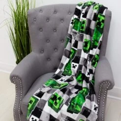 Minecraft Scribble Fleece Blanket 8 Minecraft Scribble Fleece Blanket -furn Sale Store 30931055 alt01