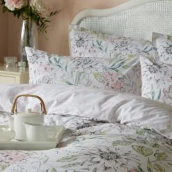 Holly Willoughby Floral Sketch 100% Cotton Duvet Cover And Pillowcase Set -furn Sale Store 30939006 alt01