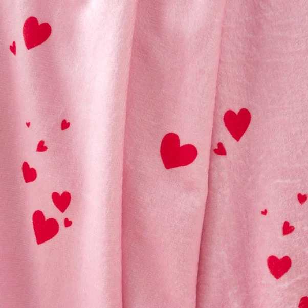 Catherine Lansfield Hearts Pink Fleece Throw 200cm X 240cm 6 Catherine Lansfield Hearts Pink Fleece Throw 200cm X 240cm - Image 4